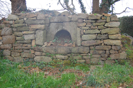 Arkae > Tresors archives > Patrimoine rural > Les fours à pain et boulangers Ergué-Gabéric > Kerellou